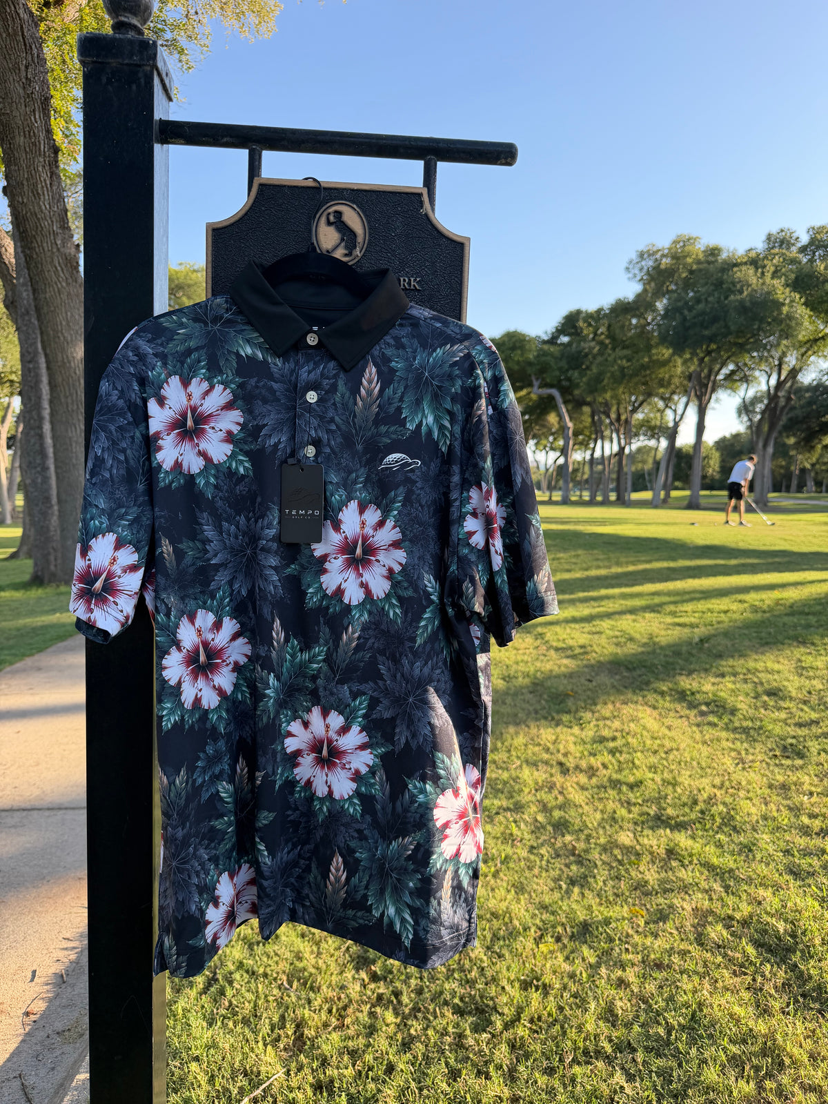 “Hibiscus Nior” Golf Polo